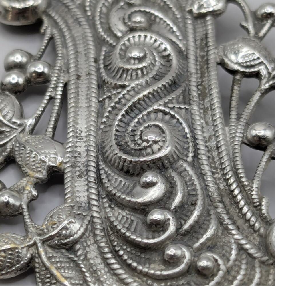 Vintage Antique Sterling Silver Intricate Filigree Leaf Accent Swirl Brooch - Picture 4 of 5